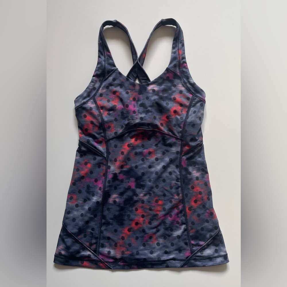 Lululemon Kanto Catch Me Tank
Windy Blooms Regal Plum Multi / Black